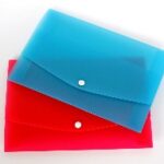 Classeur documents en plastique avec fermeture pression
